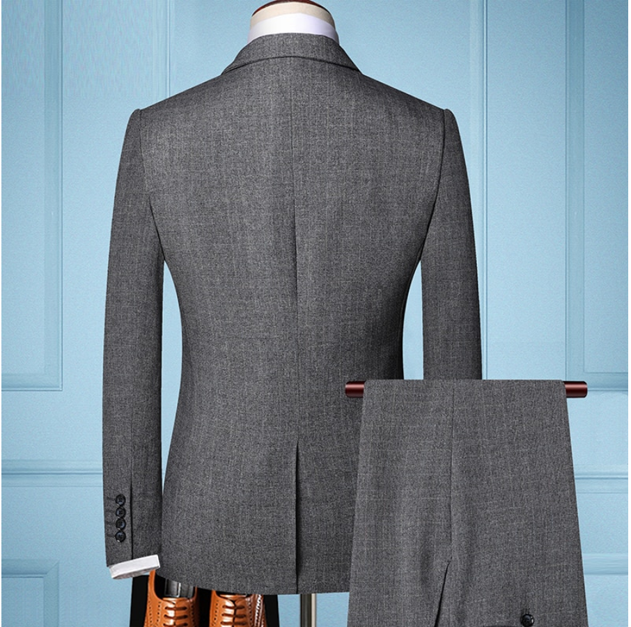 Immanuël™ 3-Piece Suit for the Modern Man